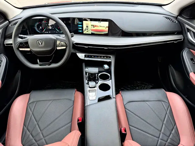Changan Eado — Фото автомобиля 8