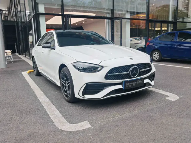 Mercedes-Benz C-Class — Фото автомобиля 3