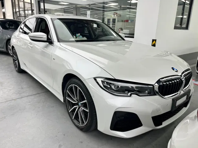BMW 3 Series — Фото автомобиля 3