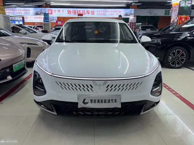 Wuling Starlight — Фото автомобиля 2