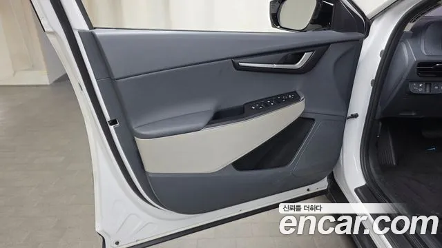 Kia EV6 — Фото автомобиля 21