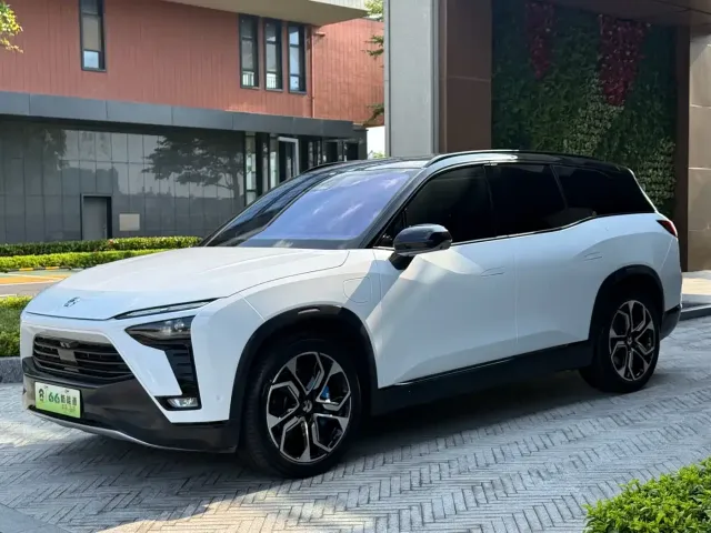 Nio ES8 — Фото автомобиля 4