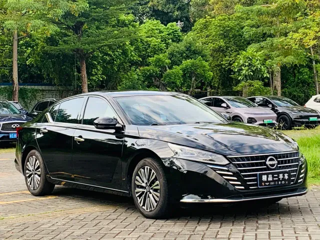 Nissan Teana — Фото автомобиля 3