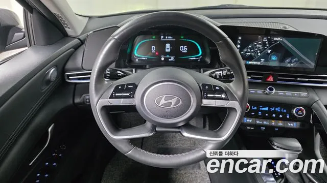 Hyundai Avante CN7 — Фото автомобиля 13