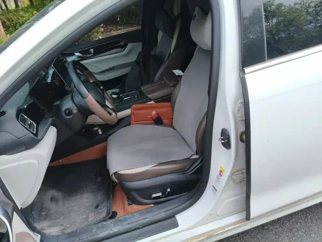 BYD Qin PLUS — Фото автомобиля 7