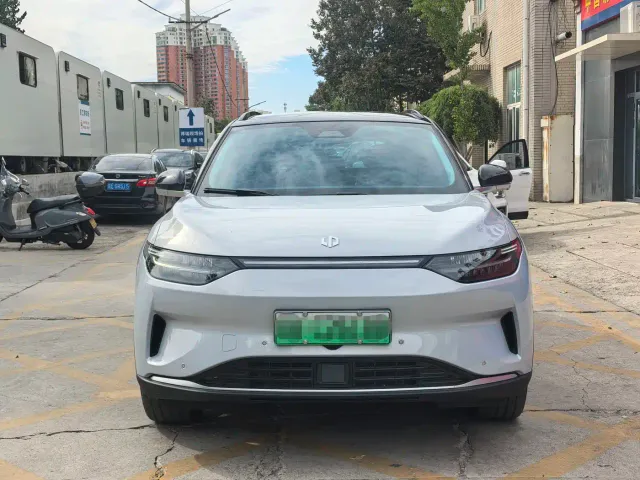 Leapmotor C11 — Фото автомобиля 2