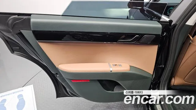 Hyundai Grandeur GN7 — Фото автомобиля 14