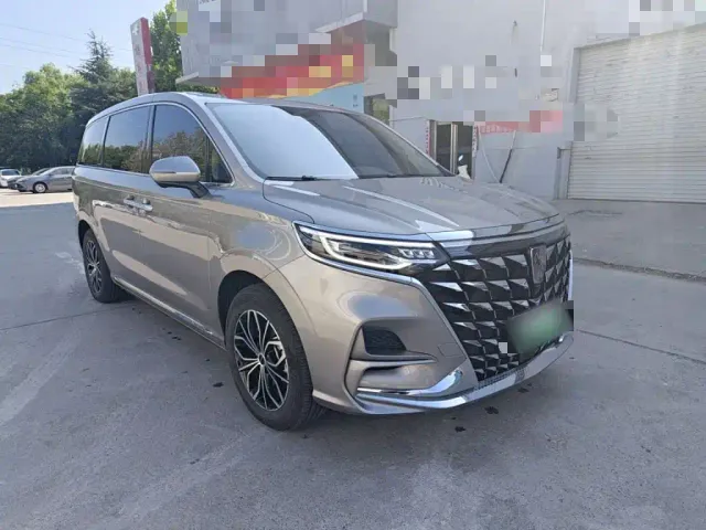 Roewe iMAX8 — Фото автомобиля 3