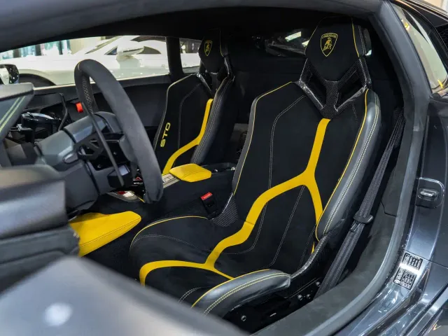 Lamborghini Huracan — Фото автомобиля 27
