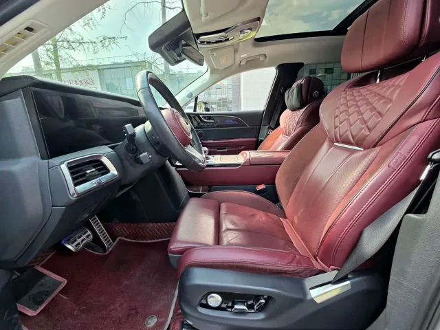 Hongqi E-HS9 — Фото автомобиля 10