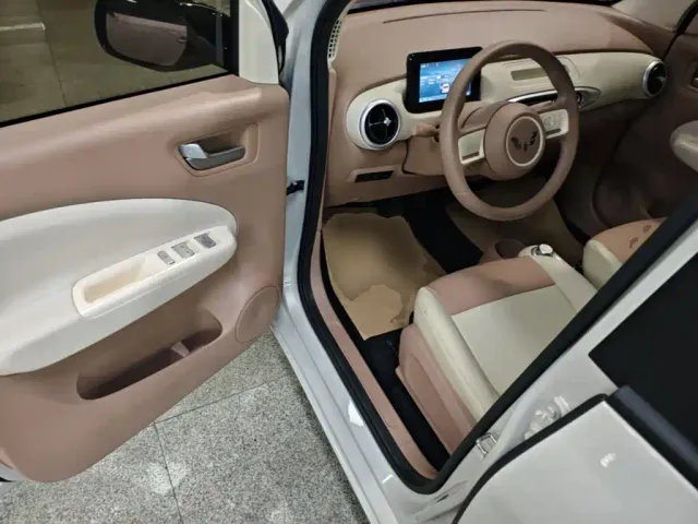 Wuling Hongguang Mini EV — Фото автомобиля 15