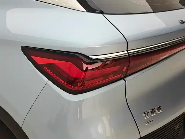 BYD Yuan PLUS — Фото автомобиля 18