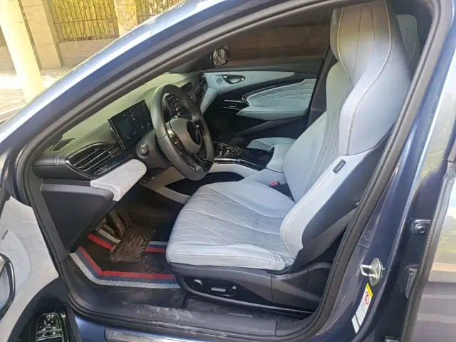 BYD Seal — Фото автомобиля 10