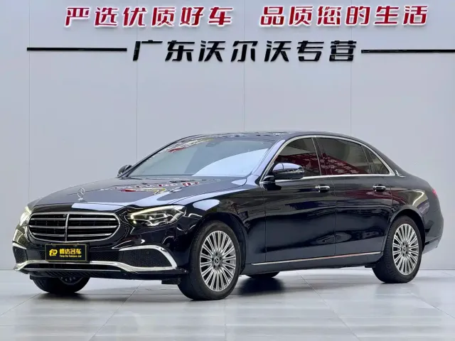 Фотография автомобиля — Mercedes-Benz E-Class