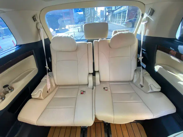 Toyota Alphard — Фото автомобиля 7