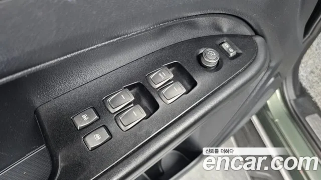 KG_Mobility_Ssangyong Rexton Новый Rexton Sport Дизель 2.2 4WD — Фото автомобиля 29