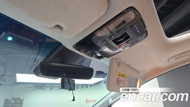 Hyundai Staria Staria 4WD Lounge 9 мест — Фото автомобиля 15