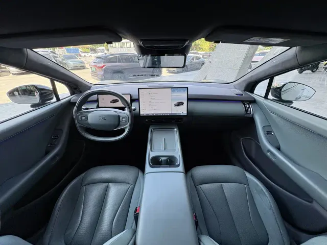 Xpeng P7+ — Фото автомобиля 5
