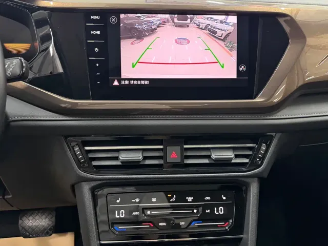 Volkswagen Tharu — Фото автомобиля 8
