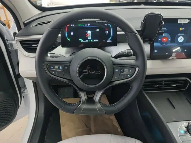BYD Seal 05 DM-i — Фото автомобиля 10