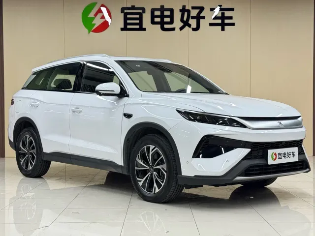 BYD Song Pro — Фото автомобиля 3