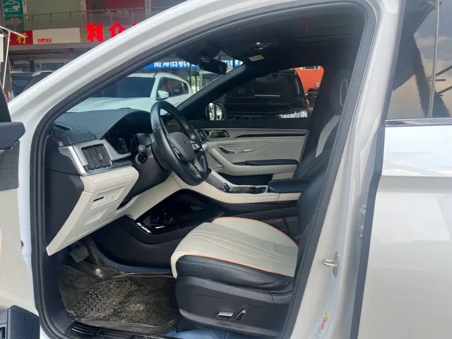 BYD Song PLUS — Фото автомобиля 4