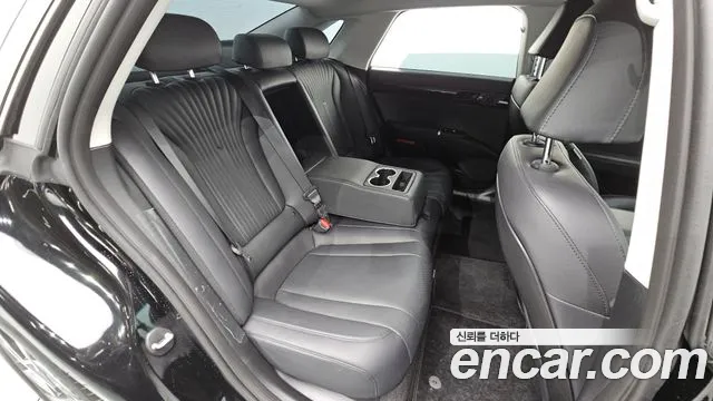Hyundai Grandeur GN7 — Фото автомобиля 17