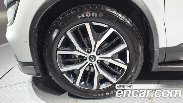Renault-KoreaSamsung QM6 Новый QM6 2.0 GDe RE Signature 2WD — Фото автомобиля 5
