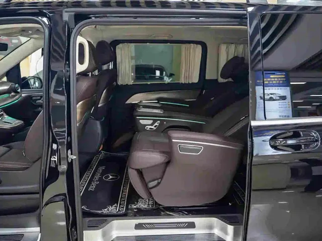 Mercedes-Benz V-Class — Фото автомобиля 10