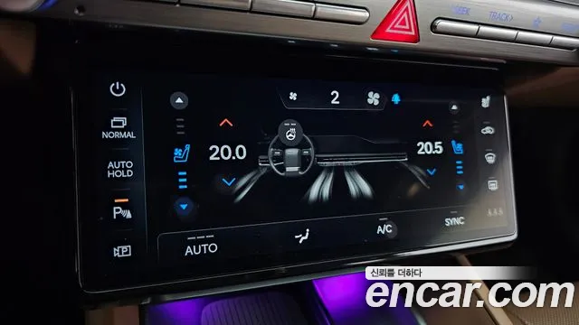 Hyundai Grandeur Grandeur (GN7) 2.5 Бензин 2WD — Фото автомобиля 17