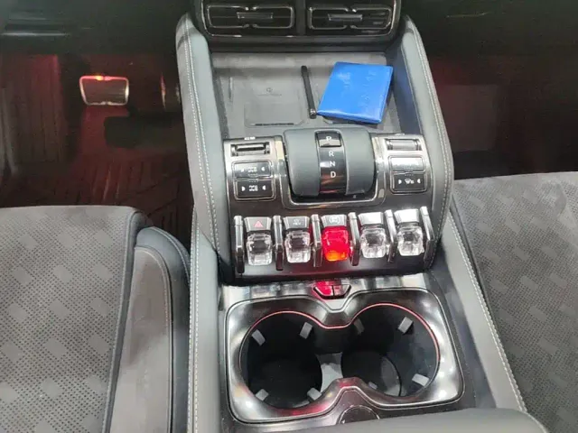 BYD FangChengBao Leopard 5 — Фото автомобиля 13