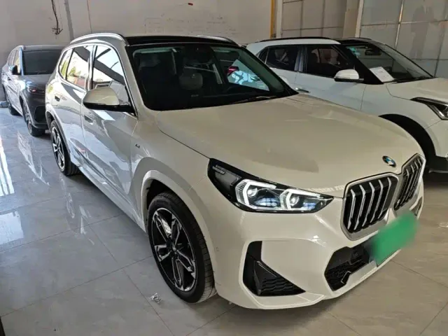 BMW X1 — Фото автомобиля 3