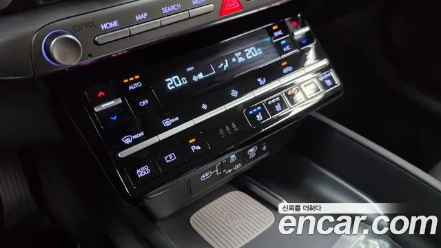 Hyundai Grandeur GN7 — Фото автомобиля 25