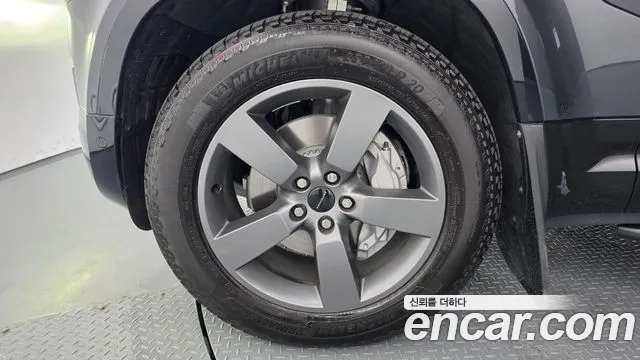 Land Rover Defender L663 — Фото автомобиля 5