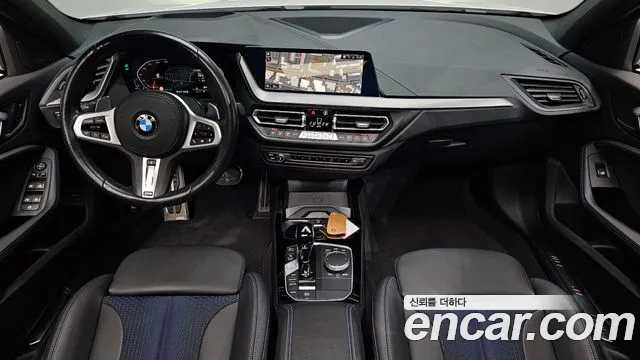 BMW 1 Series F40 — Фото автомобиля 10