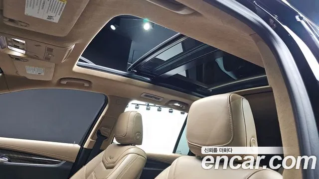 Cadillac XT6 — Фото автомобиля 20