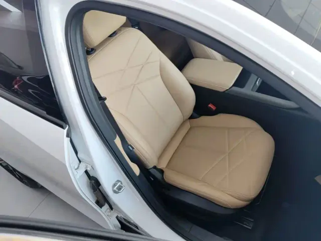 Geely Galaxy L6 — Фото автомобиля 24