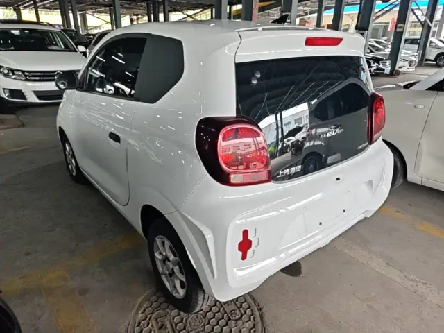 Roewe Clever — Фото автомобиля 4