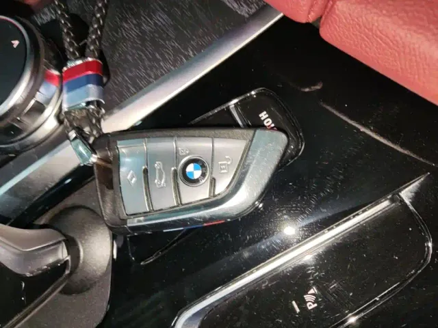 BMW 5 Series — Фото автомобиля 8
