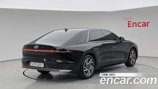 Hyundai Grandeur GN7 — Фото автомобиля 2