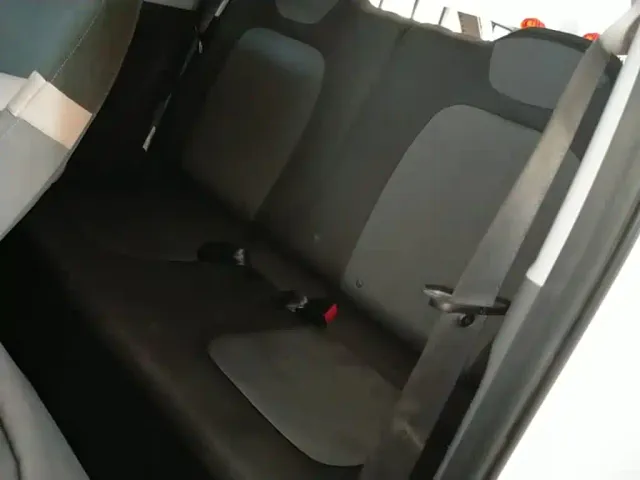Wuling Hongguang Mini EV — Фото автомобиля 12