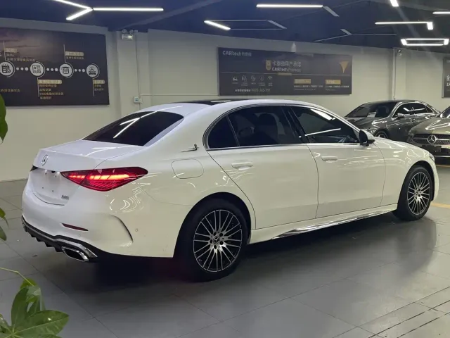 Mercedes-Benz C-Class — Фото автомобиля 9