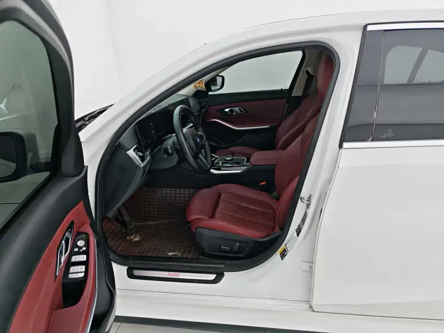 BMW i3 — Фото автомобиля 7