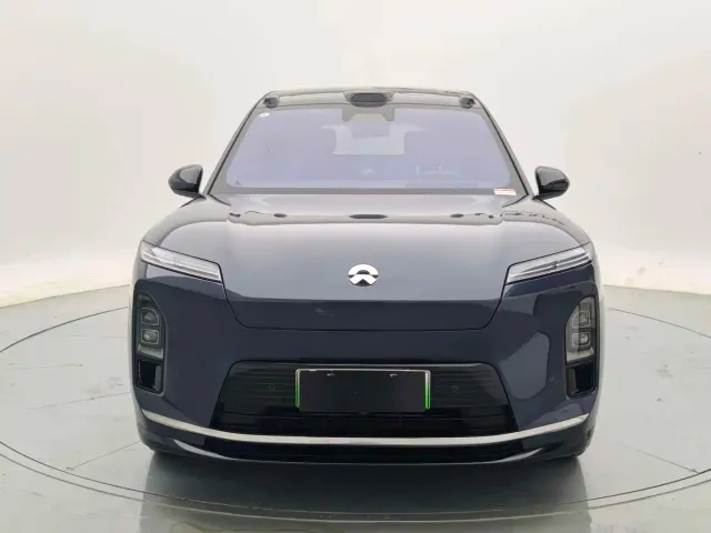 Nio ES8 — Фото автомобиля 2