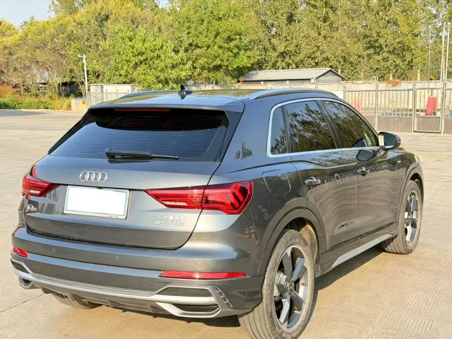 Audi Q3 — Фото автомобиля 4