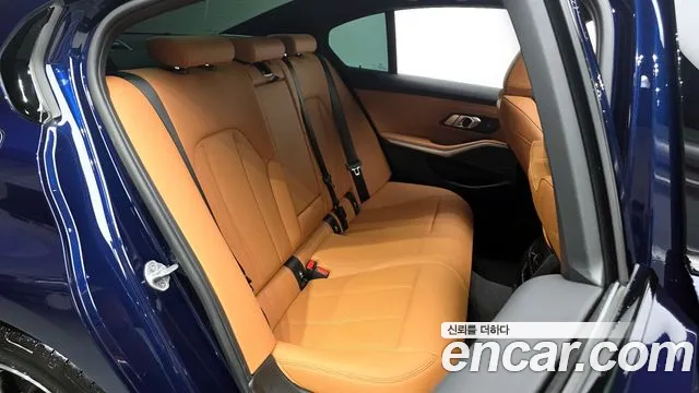 BMW 3-Series 3 серия (G20) 320i M Sport — Фото автомобиля 12