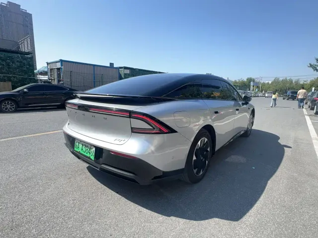 Xpeng P7+ — Фото автомобиля 6