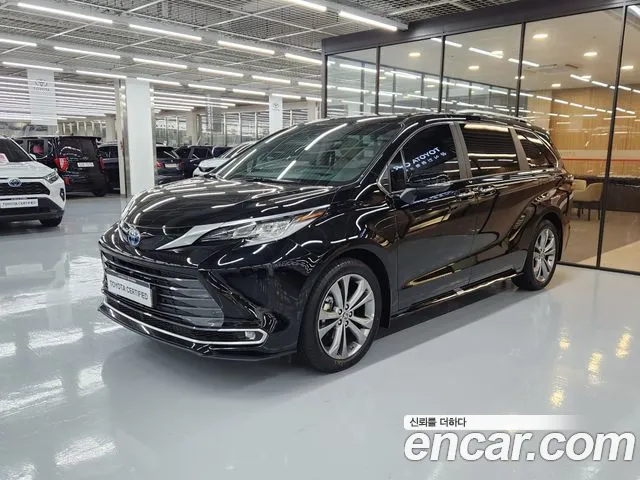 Фотография автомобиля — Toyota Sienna Generation 4