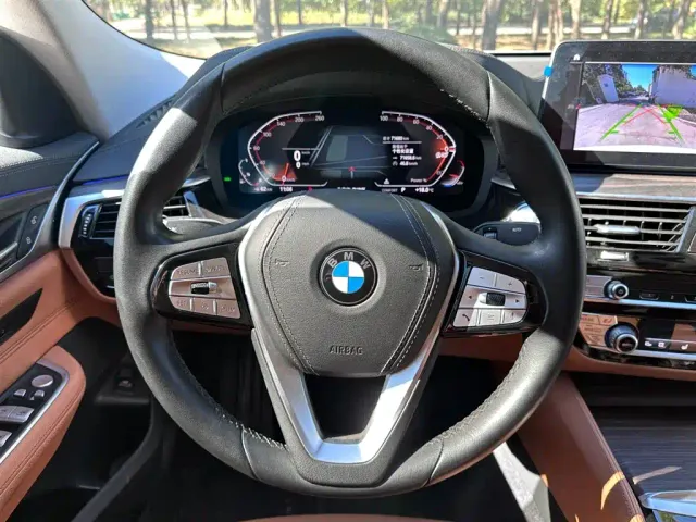 BMW 6 Series Gran Turismo — Фото автомобиля 13