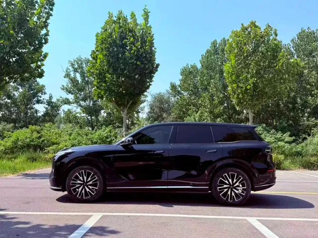 Changan Qiyuan Q07 — Фото автомобиля 3